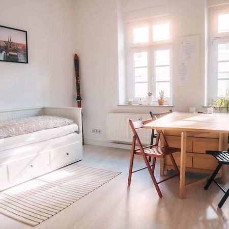 ארפורט Gemutliche 45M² Wohnung Mit Netflix & Disney+ מראה חיצוני תמונה